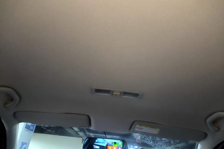 Used Volkswagen Gran Lavida 2013 1.6L Manual Fashion Model Headliner