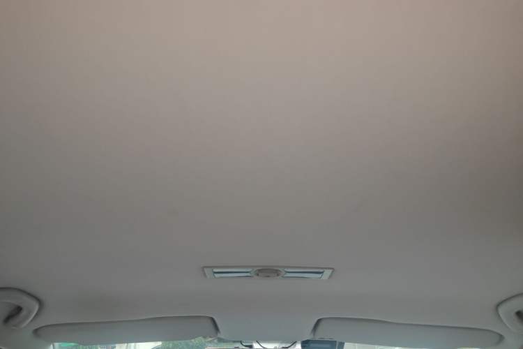 Used Volkswagen Gran Lavida 2013 1.6L Automatic Fashion Model Headliner
