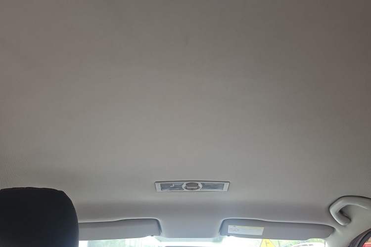 Used Volkswagen Gran Lavida 2013 1.6L Manual Fashion Model Headliner