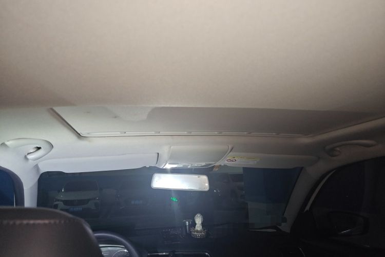 Used Volkswagen Gran Lavida 2013 1.6L Automatic Comfort Model Headliner