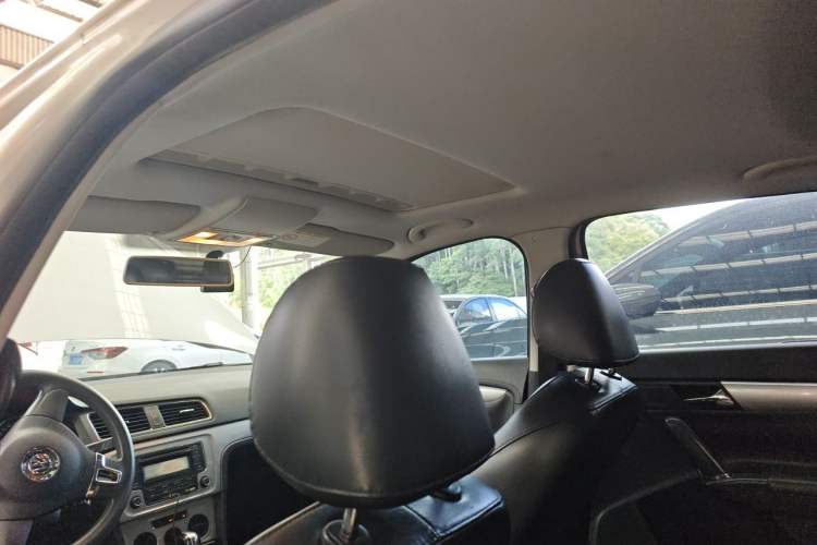 Used Volkswagen Gran Lavida 2013 1.4 TSI Automatic Comfort Model Headliner