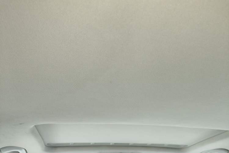 Used Volkswagen Gran Lavida 2013 1.6L Manual Comfort Model Headliner