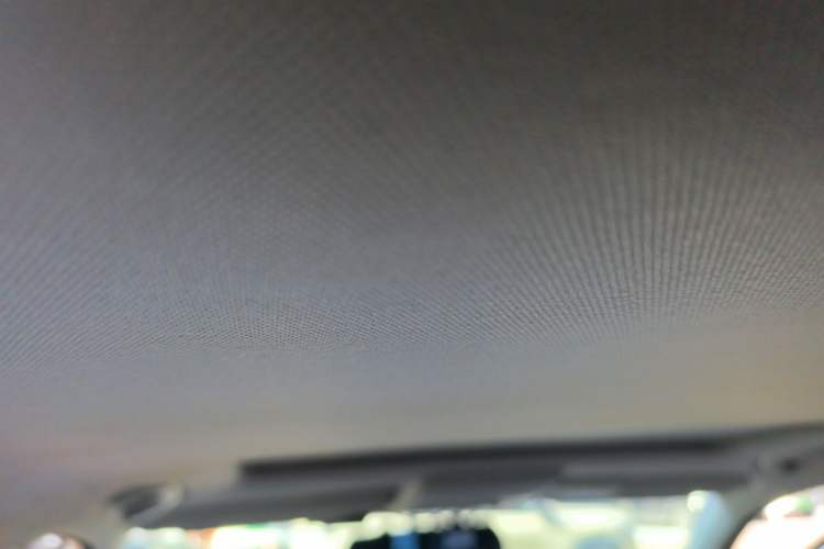 Used Volkswagen Gran Lavida 2013 1.6L Automatic Comfort Model Headliner