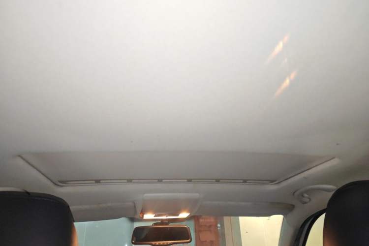 Used Volkswagen Gran Lavida 2013 1.6L Automatic Comfort Model Headliner