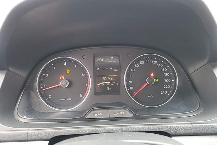 Used Volkswagen Gran Lavida 2013 1.6L Automatic Comfort Model Instrument Cluster