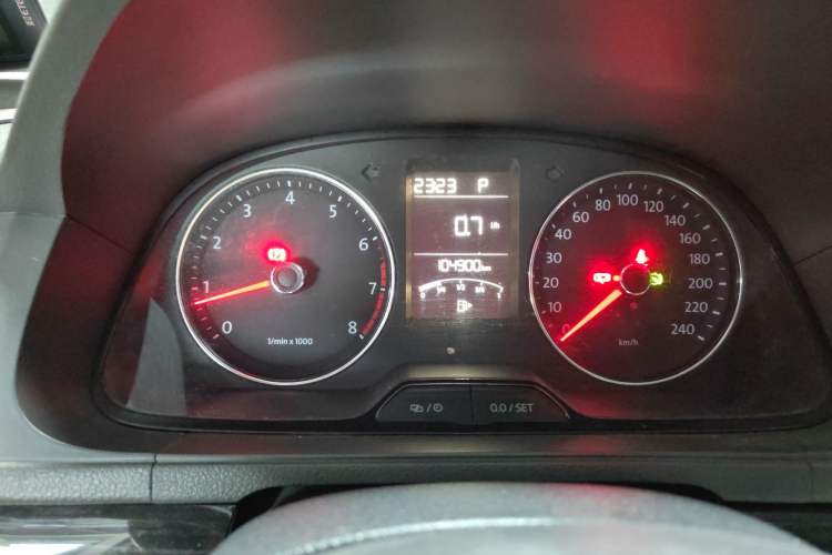 Used Volkswagen Gran Lavida 2013 1.6L Automatic Comfort Model Instrument Cluster