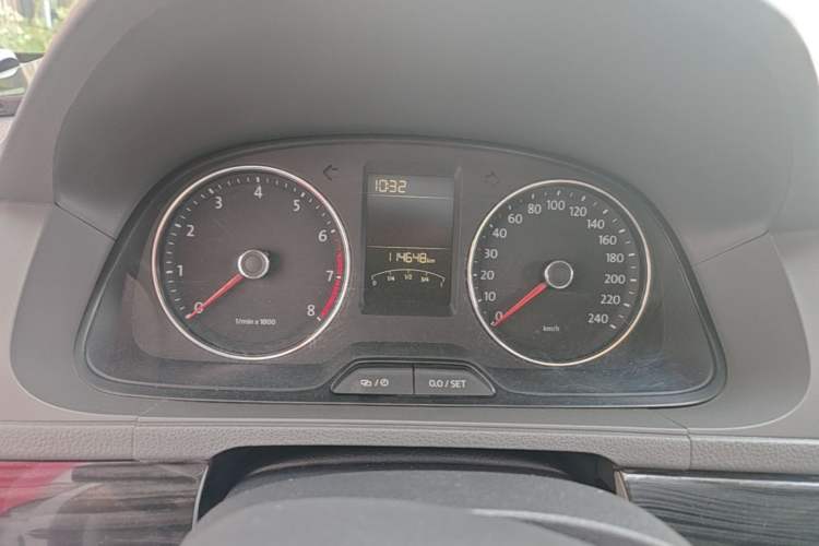 Used Volkswagen Gran Lavida 2013 1.6L Automatic Comfort Model Instrument Cluster