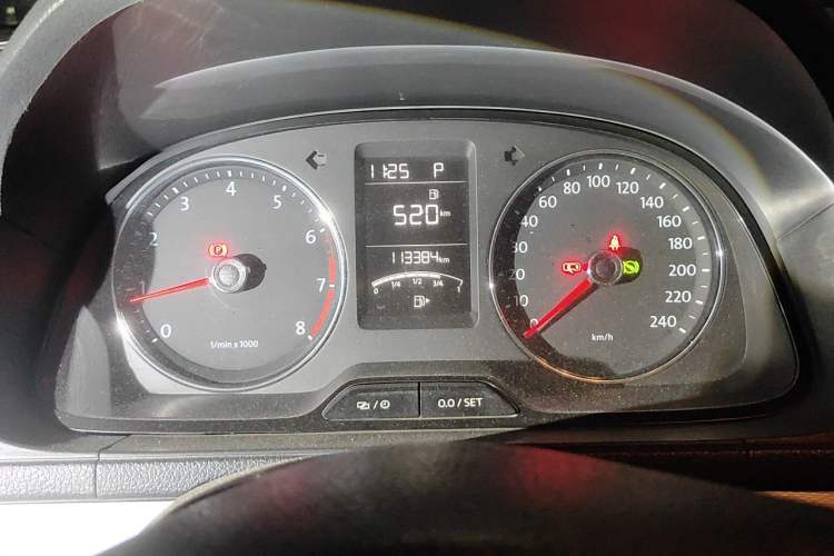 Used Volkswagen Gran Lavida 2013 1.4 TSI Automatic Comfort Model Instrument Cluster