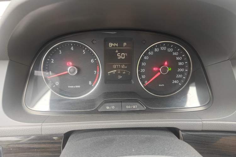 Used Volkswagen Gran Lavida 2013 1.6L Automatic Comfort Model Instrument Cluster