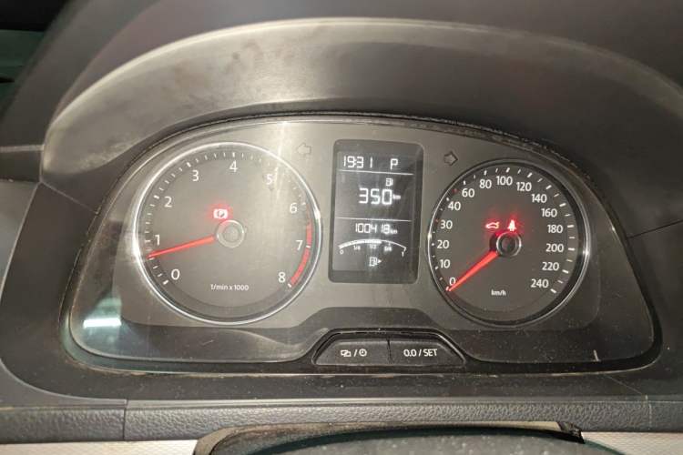 Used Volkswagen Gran Lavida 2013 1.6L Automatic Comfort Model Instrument Cluster