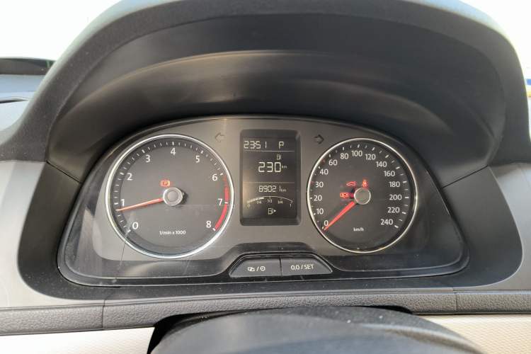 Used Volkswagen Gran Lavida 2013 1.6L Automatic Comfort Model Instrument Cluster