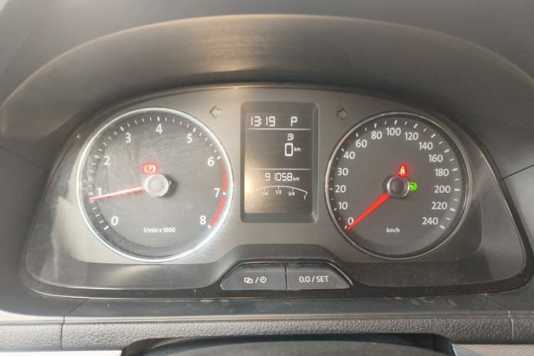 Used Volkswagen Gran Lavida 2013 1.6L Automatic Comfort Model Instrument Cluster