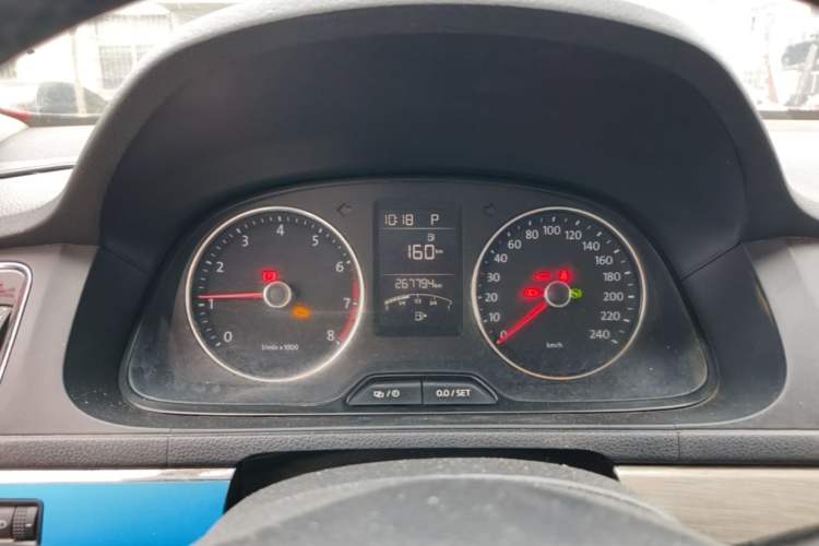 Used Volkswagen Gran Lavida 2013 1.6L Automatic Luxury Model Instrument Cluster