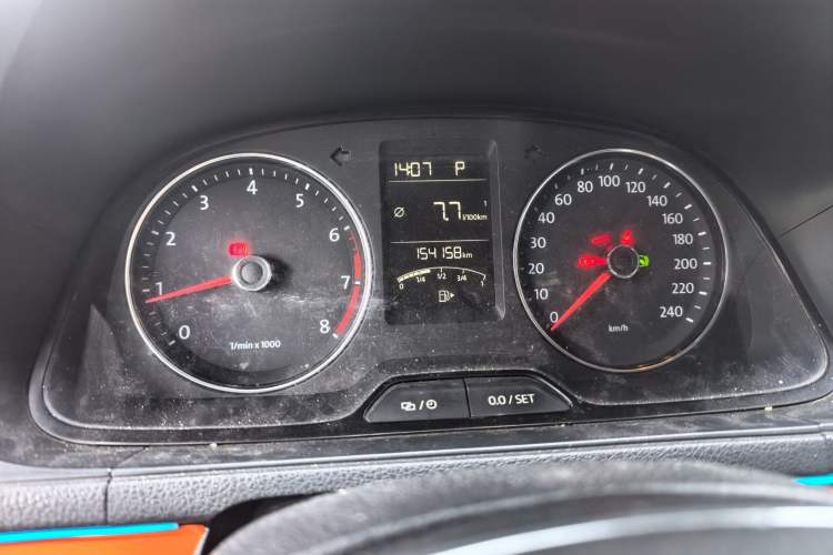 Used Volkswagen Gran Lavida 2013 1.6L Automatic Comfort Model Instrument Cluster