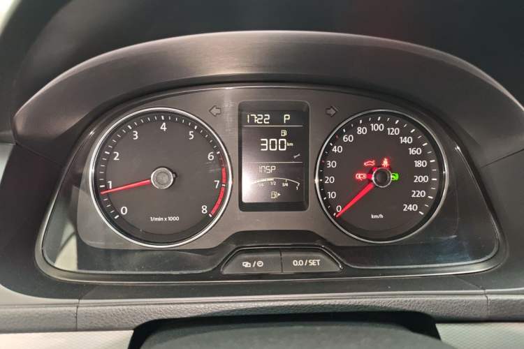 Used Volkswagen Gran Lavida 2013 1.6L Automatic Comfort Model Instrument Cluster