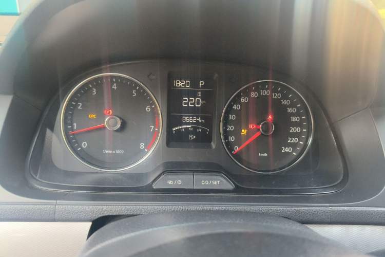 Used Volkswagen Gran Lavida 2013 1.6L Automatic Comfort Model Instrument Cluster