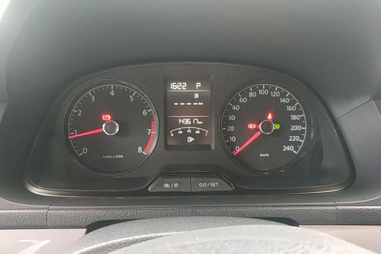 Used Volkswagen Gran Lavida 2013 1.6L Automatic Fashion Model Instrument Cluster