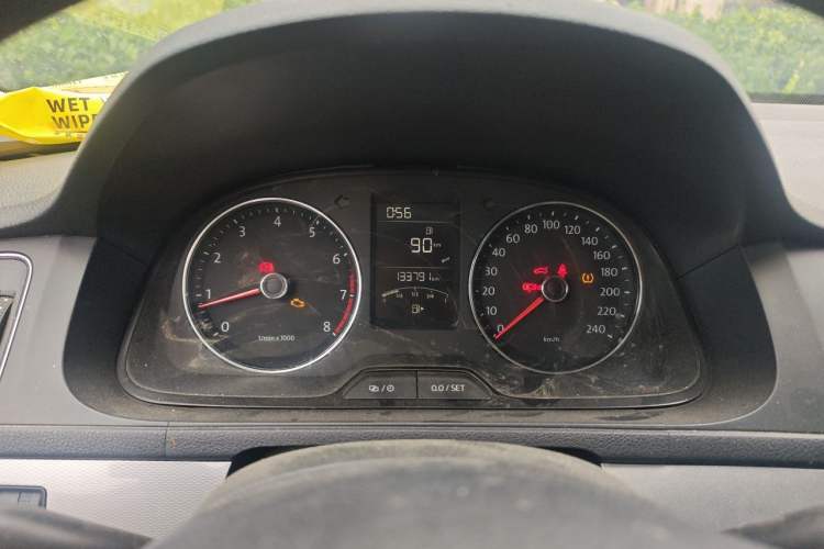 Used Volkswagen Gran Lavida 2013 1.4 TSI Automatic Comfort Model Instrument Cluster
