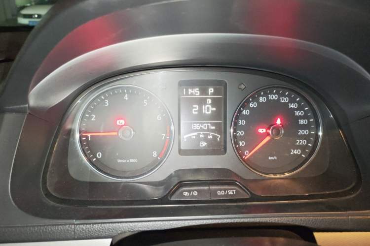 Used Volkswagen Gran Lavida 2013 1.6L Automatic Comfort Model Instrument Cluster
