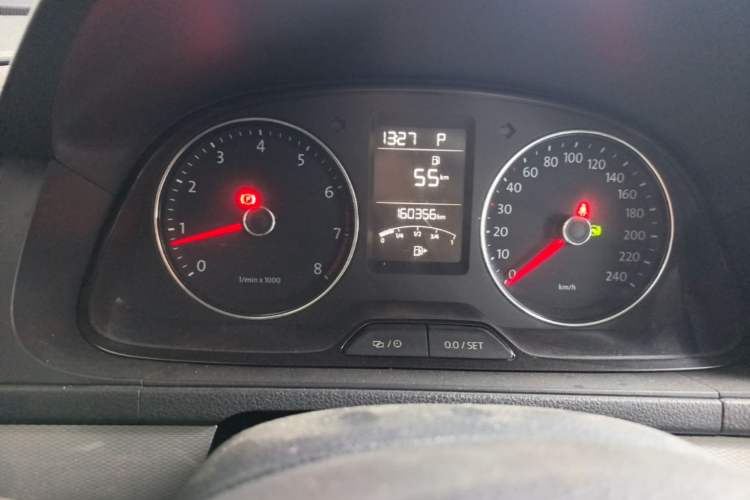 Used Volkswagen Gran Lavida 2013 1.6L Automatic Comfort Model Instrument Cluster