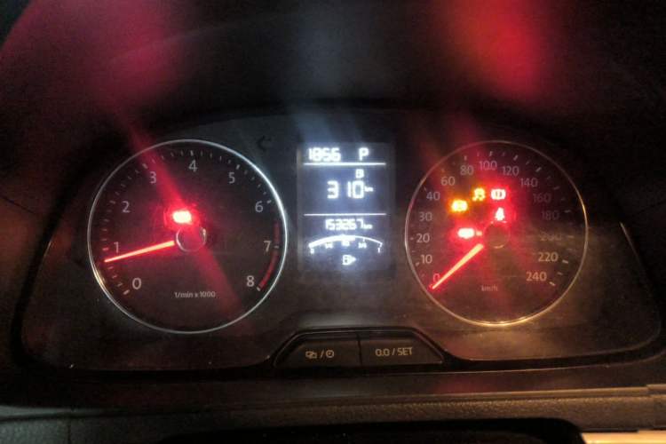 Used Volkswagen Gran Lavida 2013 1.6L Automatic Comfort Model Instrument Cluster