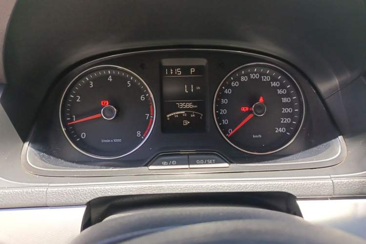 Used Volkswagen Gran Lavida 2013 1.6L Automatic Comfort Model Instrument Cluster