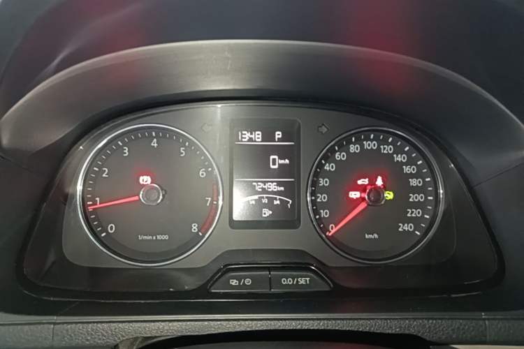 Used Volkswagen Gran Lavida 2013 1.6L Automatic Comfort Model Instrument Cluster