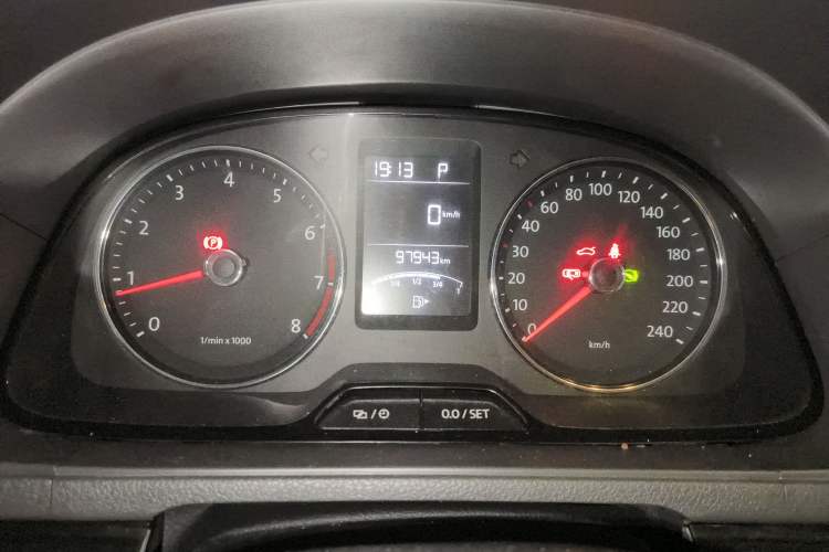 Used Volkswagen Gran Lavida 2013 1.6L Automatic Comfort Model Instrument Cluster