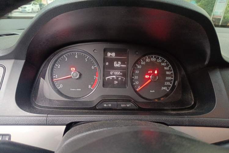 Used Volkswagen Gran Lavida 2013 1.6L Manual Fashion Model Instrument Cluster
