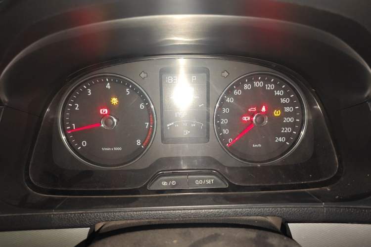Used Volkswagen Gran Lavida 2013 1.6L Automatic Comfort Model Instrument Cluster