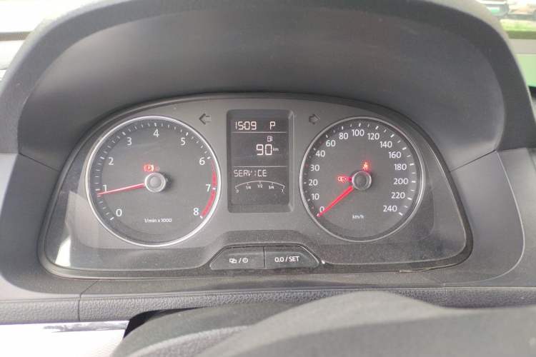 Used Volkswagen Gran Lavida 2013 1.6L Automatic Luxury Model Instrument Cluster