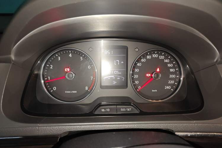 Used Volkswagen Gran Lavida 2013 1.6L Manual Comfort Model Instrument Cluster