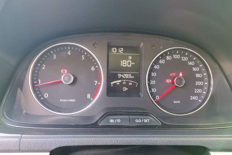 Used Volkswagen Gran Lavida 2013 1.4 TSI Manual Comfort Model Instrument Cluster