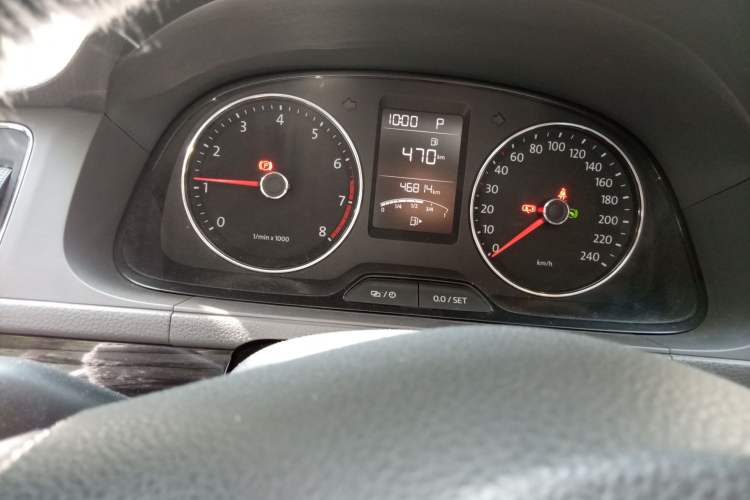 Used Volkswagen Gran Lavida 2013 1.6L Automatic Comfort Model Instrument Cluster