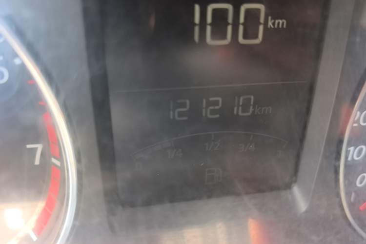 Used Volkswagen Gran Lavida 2013 1.4 TSI Automatic Comfort Model Instrument Cluster