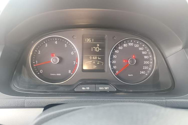 Used Volkswagen Gran Lavida 2013 1.6L Manual Comfort Model Instrument Cluster