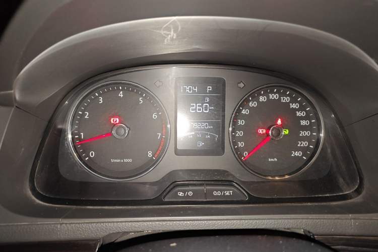 Used Volkswagen Gran Lavida 2013 1.6L Automatic Comfort Model Instrument Cluster