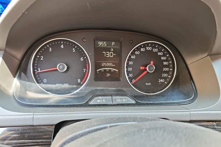 Used Volkswagen Gran Lavida 2013 1.6L Automatic Comfort Model Instrument Cluster