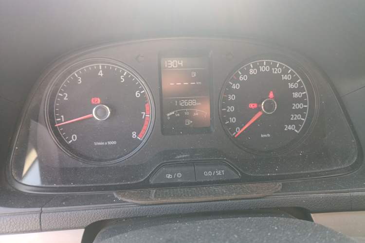 Used Volkswagen Gran Lavida 2013 1.6L Manual Fashion Model Instrument Cluster