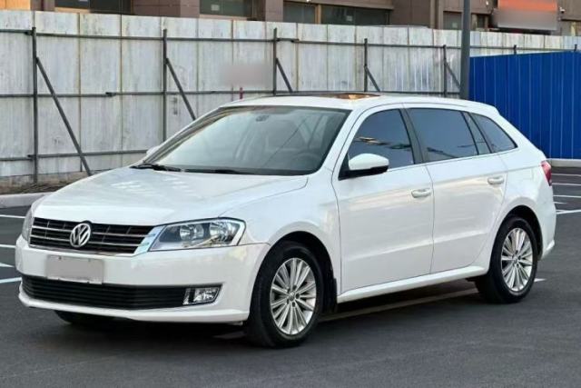 Used Volkswagen Gran Lavida 2013 1.6L Manual Comfort Model