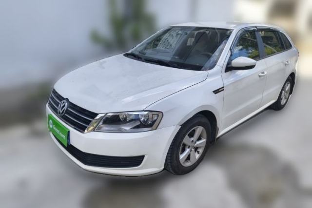 Used Volkswagen Gran Lavida 2013 1.6L Manual Fashion Model