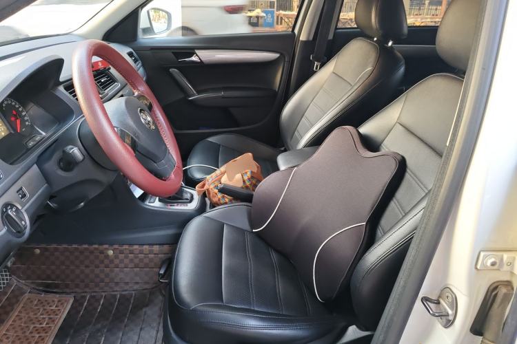 Used Volkswagen Gran Lavida 2013 1.6L Automatic Fashion Model Left Front Seat