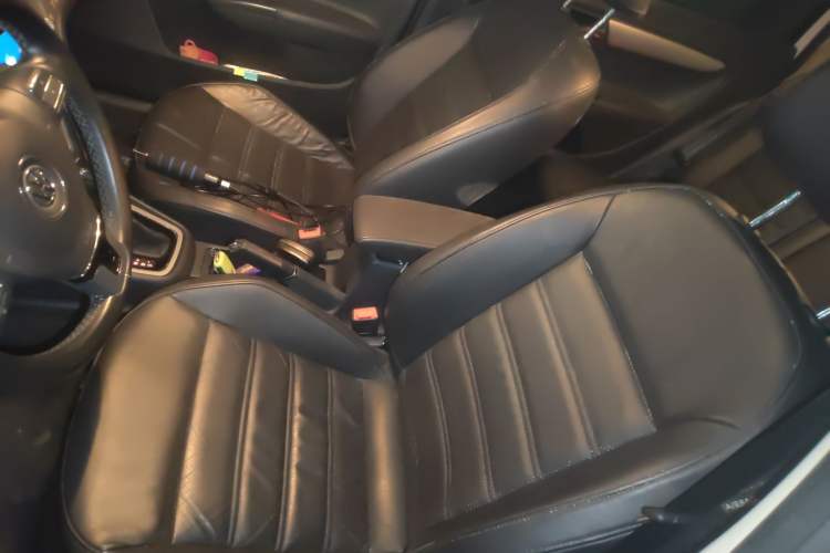 Used Volkswagen Gran Lavida 2013 1.4 TSI Automatic Luxury Model Left Front Seat