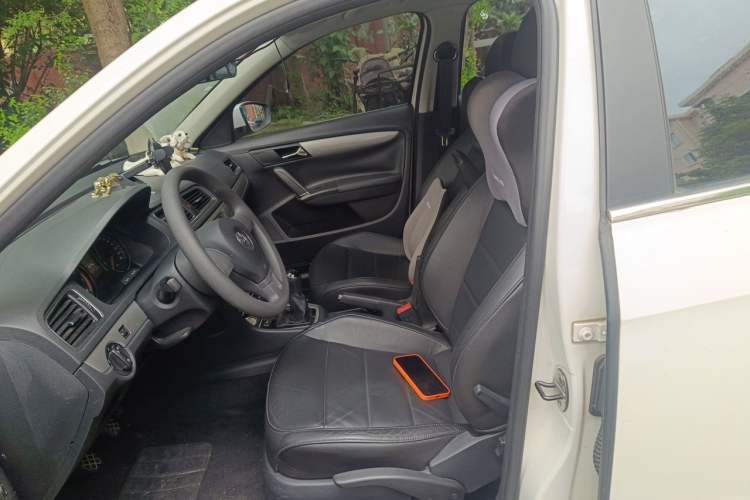Used Volkswagen Gran Lavida 2013 1.4 TSI Manual Comfort Model Left Front Seat