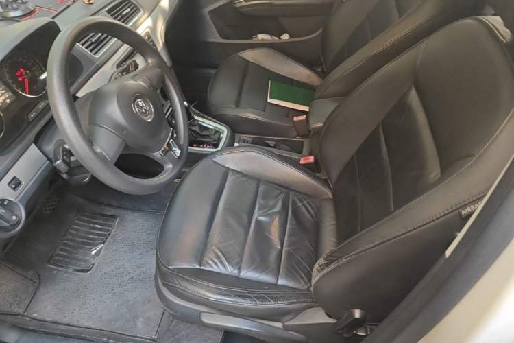 Used Volkswagen Gran Lavida 2013 1.6L Automatic Comfort Model Left Front Seat
