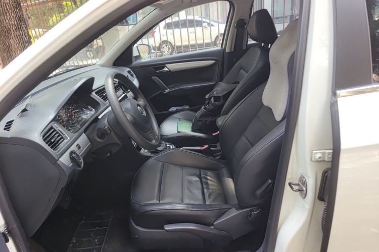 Used Volkswagen Gran Lavida 2013 1.6L Automatic Comfort Model Left Front Seat