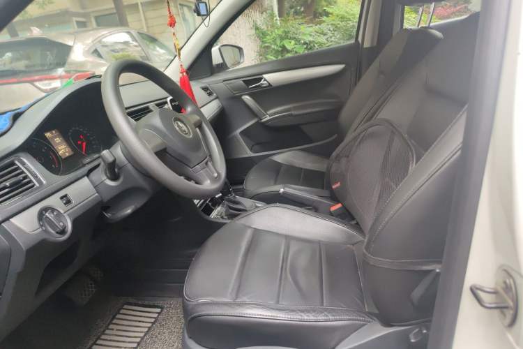 Used Volkswagen Gran Lavida 2013 1.6L Automatic Comfort Model Left Front Seat