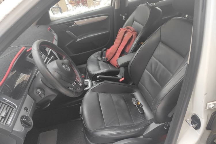 Used Volkswagen Gran Lavida 2013 1.6L Automatic Comfort Model Left Front Seat