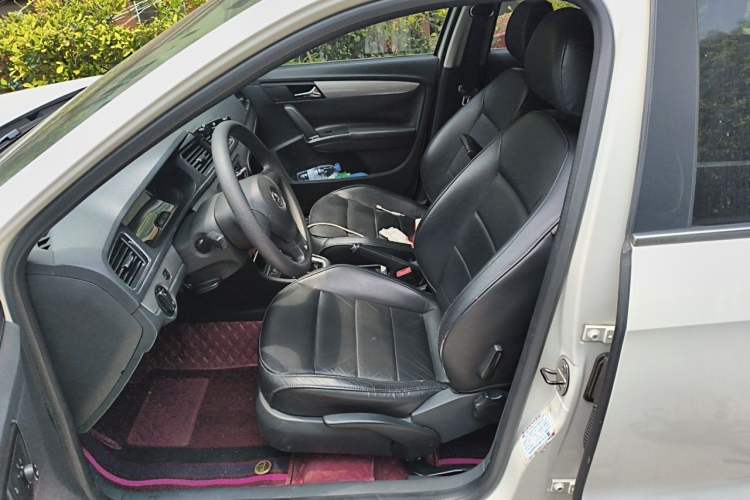Used Volkswagen Gran Lavida 2013 1.6L Automatic Comfort Model Left Front Seat