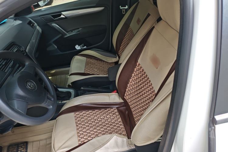 Used Volkswagen Gran Lavida 2013 1.6L Automatic Fashion Model Left Front Seat